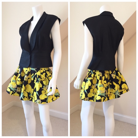 🆕 Lily Mini Skirt - Picture 7 of 7