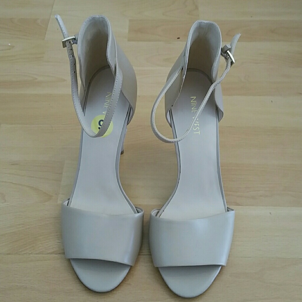 Nine West strappy sandals