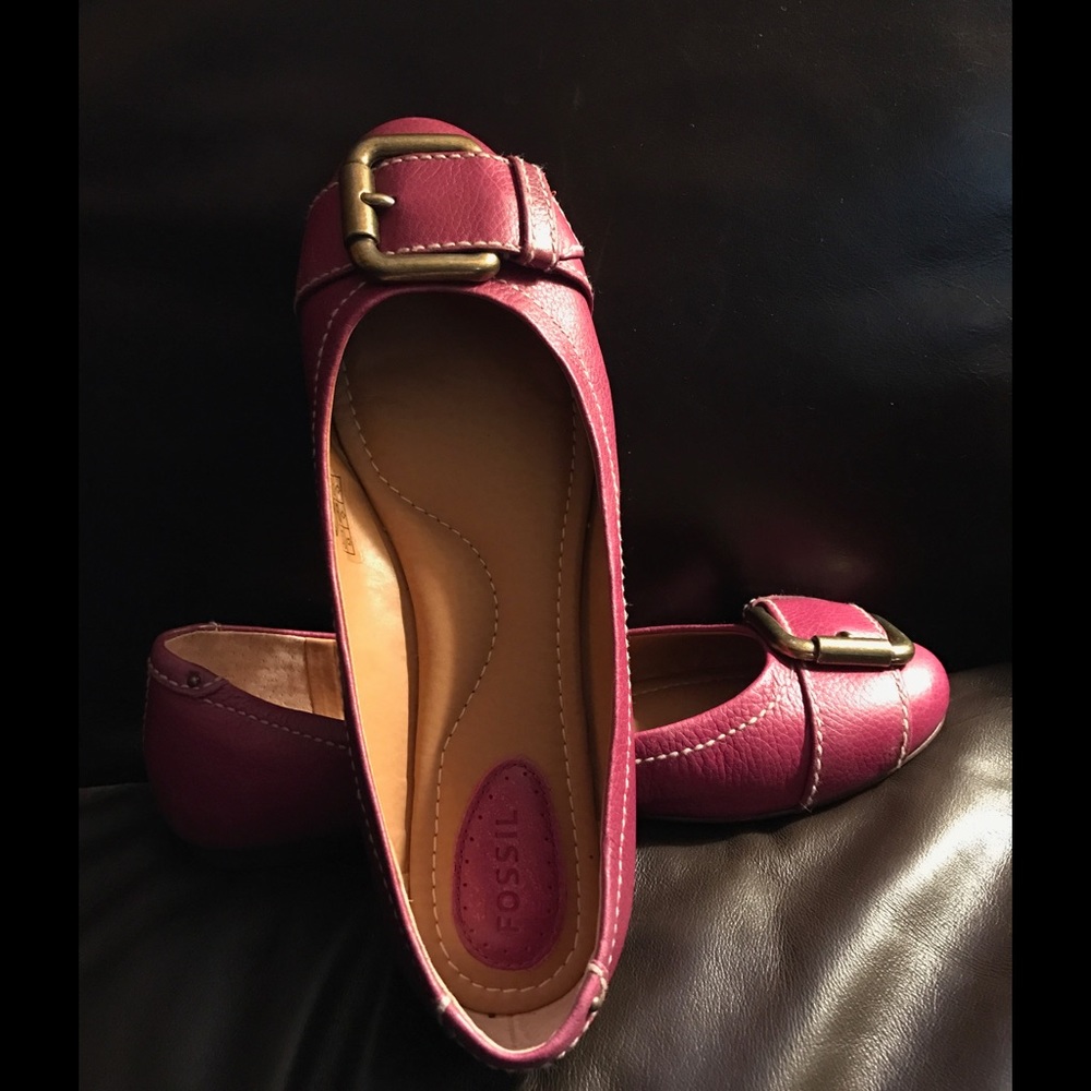 Fossil Buckled Leather Flat