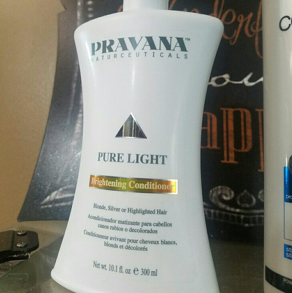 Pravana pure light conditioner