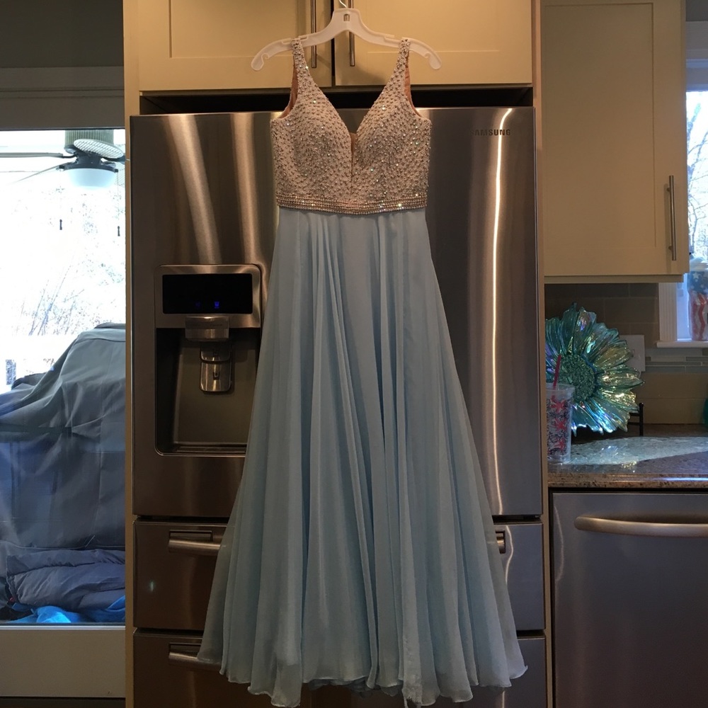 Sherri Hill prom dress size 4