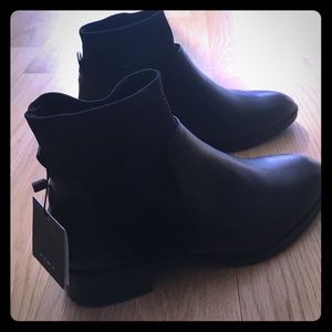 Zara size 9 black boots