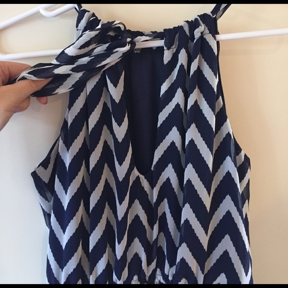 Chevron Maxi Dress - Picture 2 of 3
