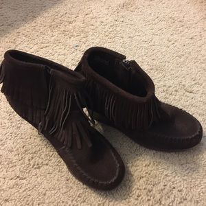 Minnetonka wedge booties