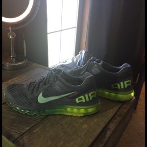 Women's Nike Air max size 10