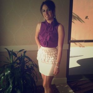 Sleeveless purple shirt