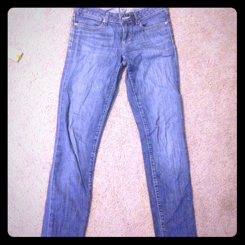 Gap skinny jeans. 💙 👖