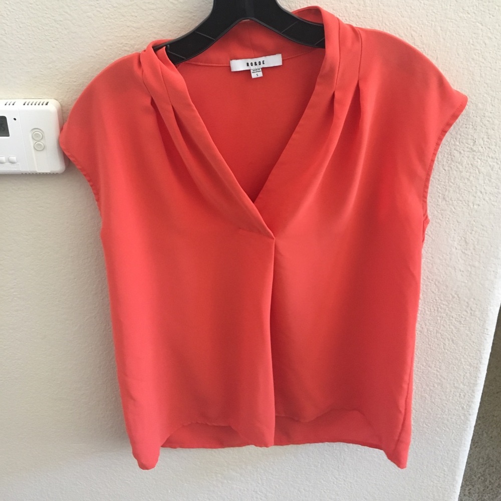 Top - Picture 2 of 3