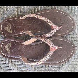 ROXY flip flops