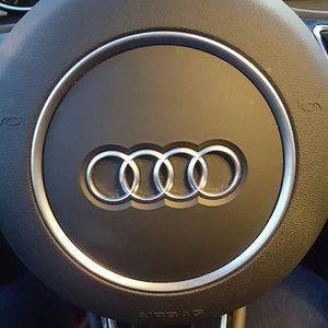 Meet your Posher, Leanda