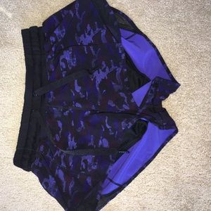 Lululemon Hotty hot shorts size 4