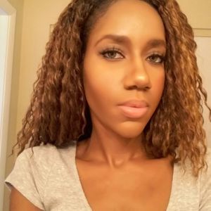 Meet your Posher, Judith-ann