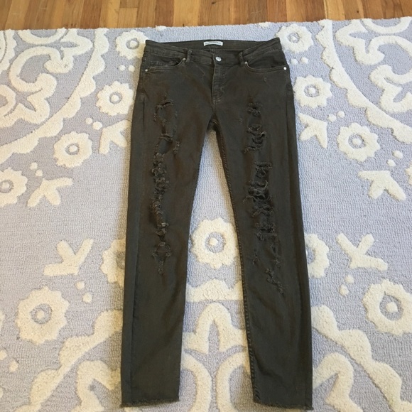 Zara Denim - Zara Size 8 Extremely Distressed Skinny Jeans