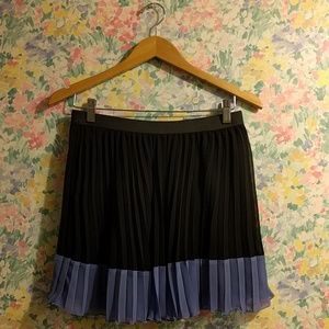 H&M Black and Blue Pleated Skirt