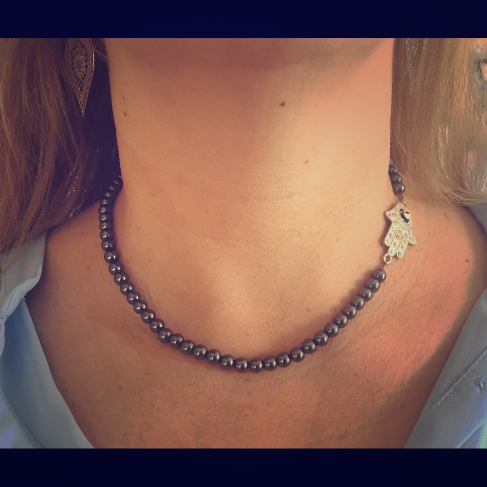 Hamsa choker