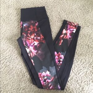 LuLulemon Floral Yoga Leggings!