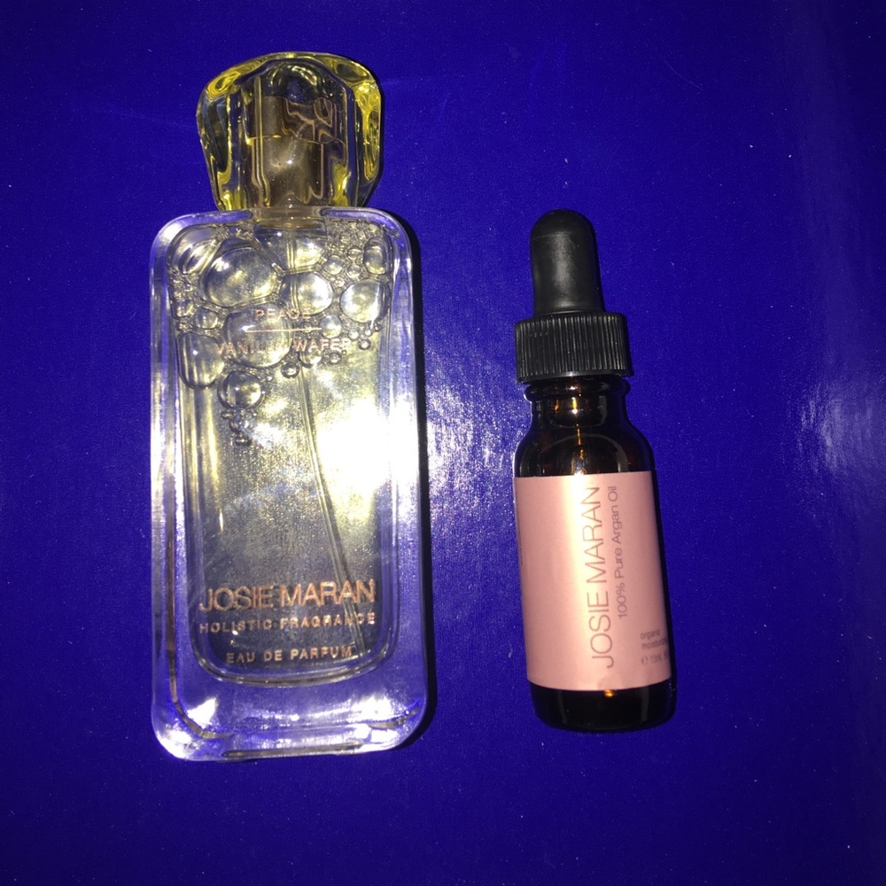 Josie Maran Vanilla Wafer Fragrance and Argon Oil