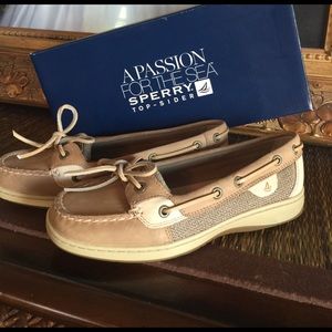 Comfortable Sperry top sider