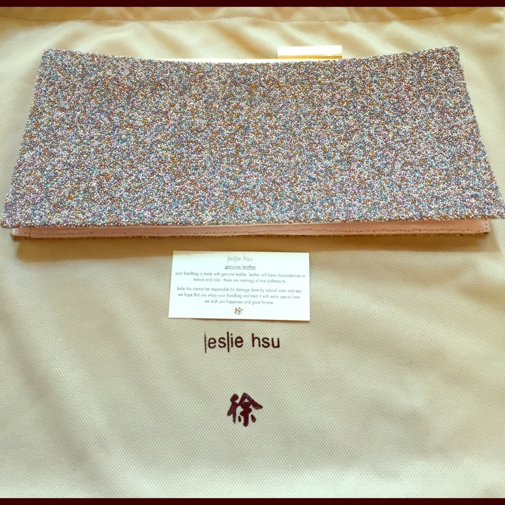 Authentic Leslie Hsu evening bag with caviar beads