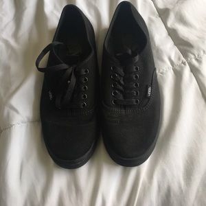 Black Vans Women's 🖤