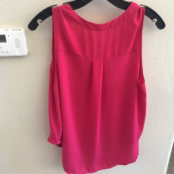 Pink blouse - Picture 2 of 3