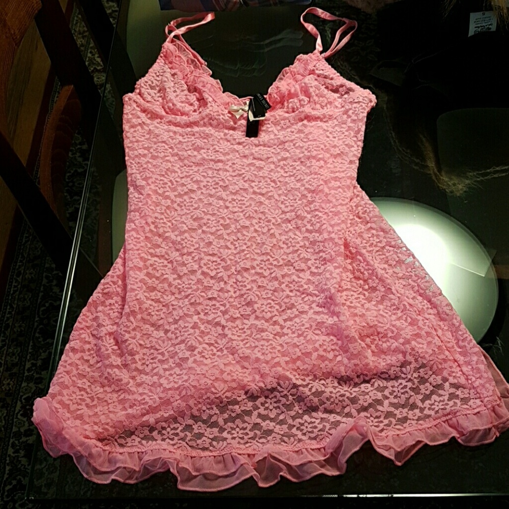NWT Victoria's Secret lacey top