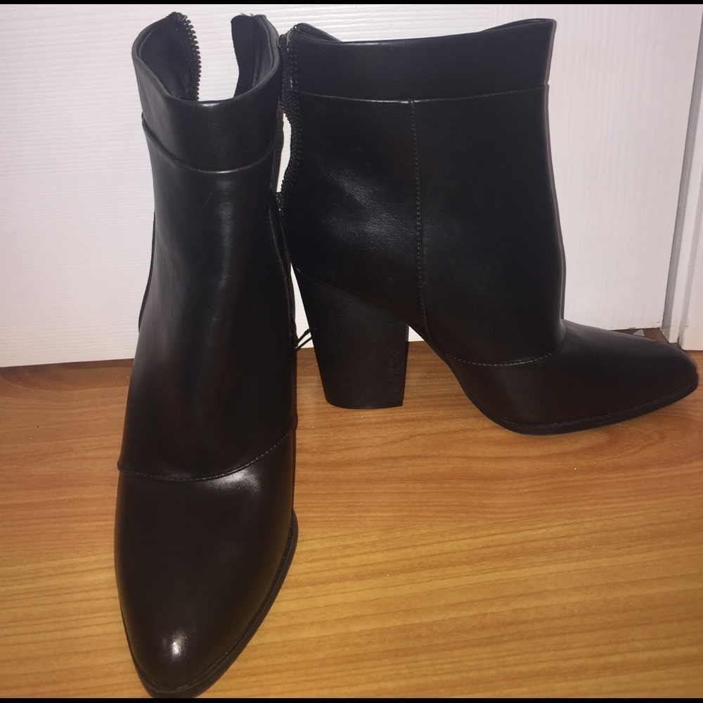 NWOT! Black Booties 🔥