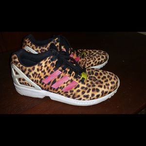 Adidas leopard tennis shoes size 9