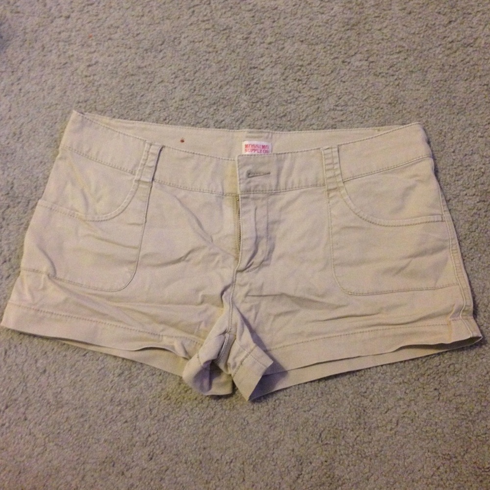 Khaki jean shorts💛