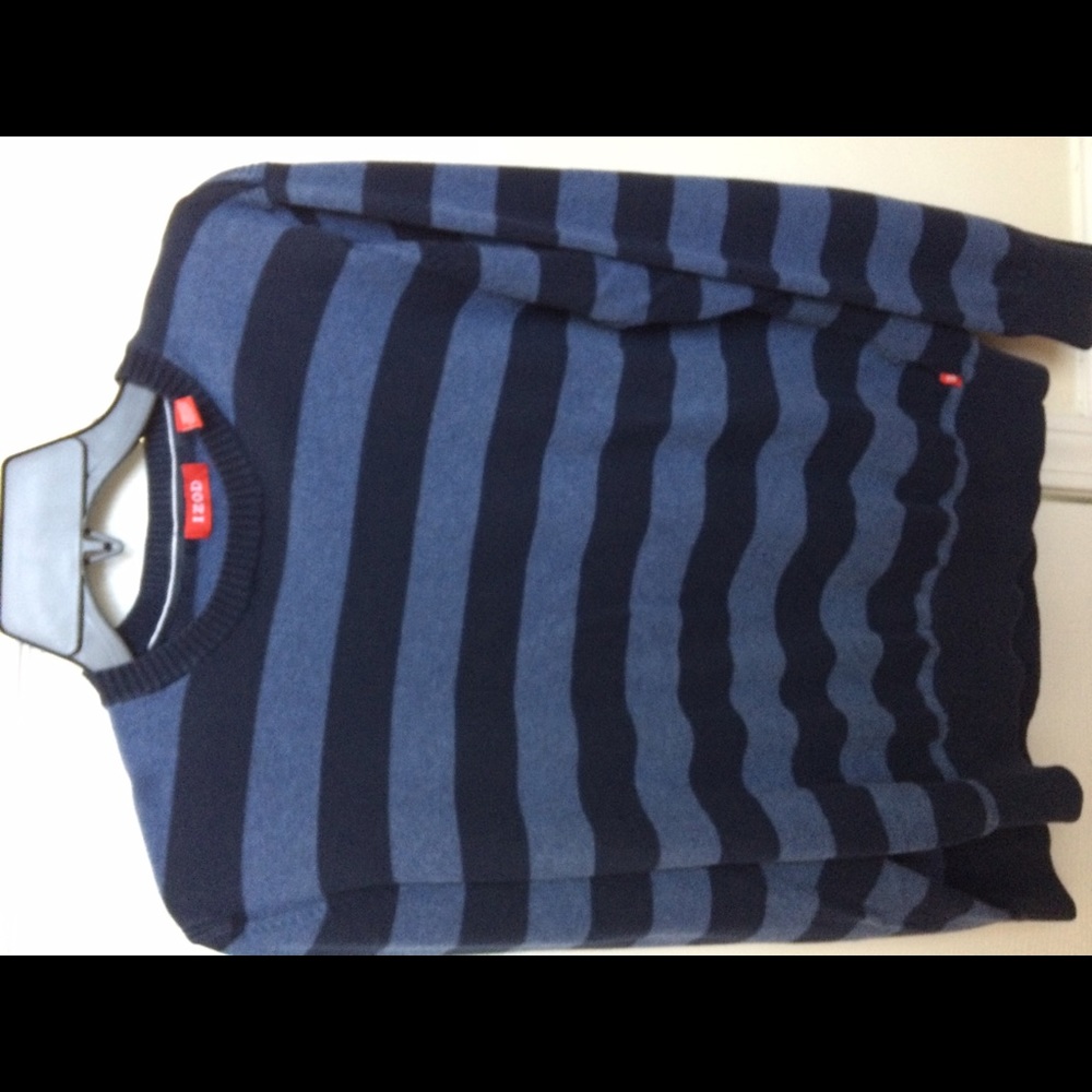 Izod men Tshirt size S