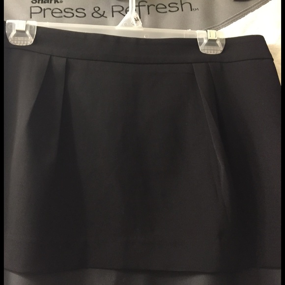 Express size 6 skirt with leather detail - Picture 4 of 4