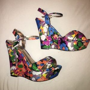 Steve Madden floral wedges