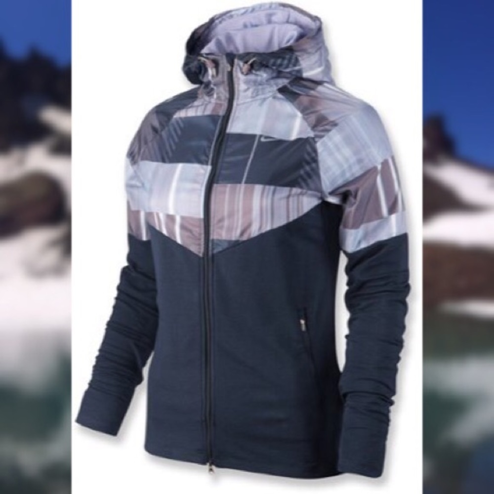 Nike running fanatics windbreaker
