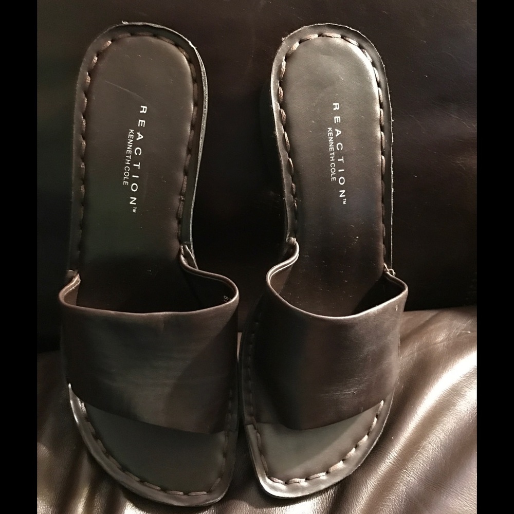 Reaction by Kenneth Cole Sandals
