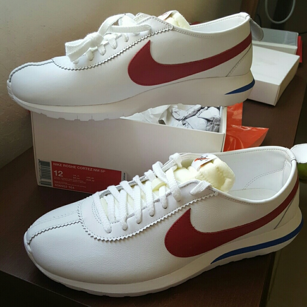 BR NEW! NIKE ROSHE! SZ 12! MINT!!!