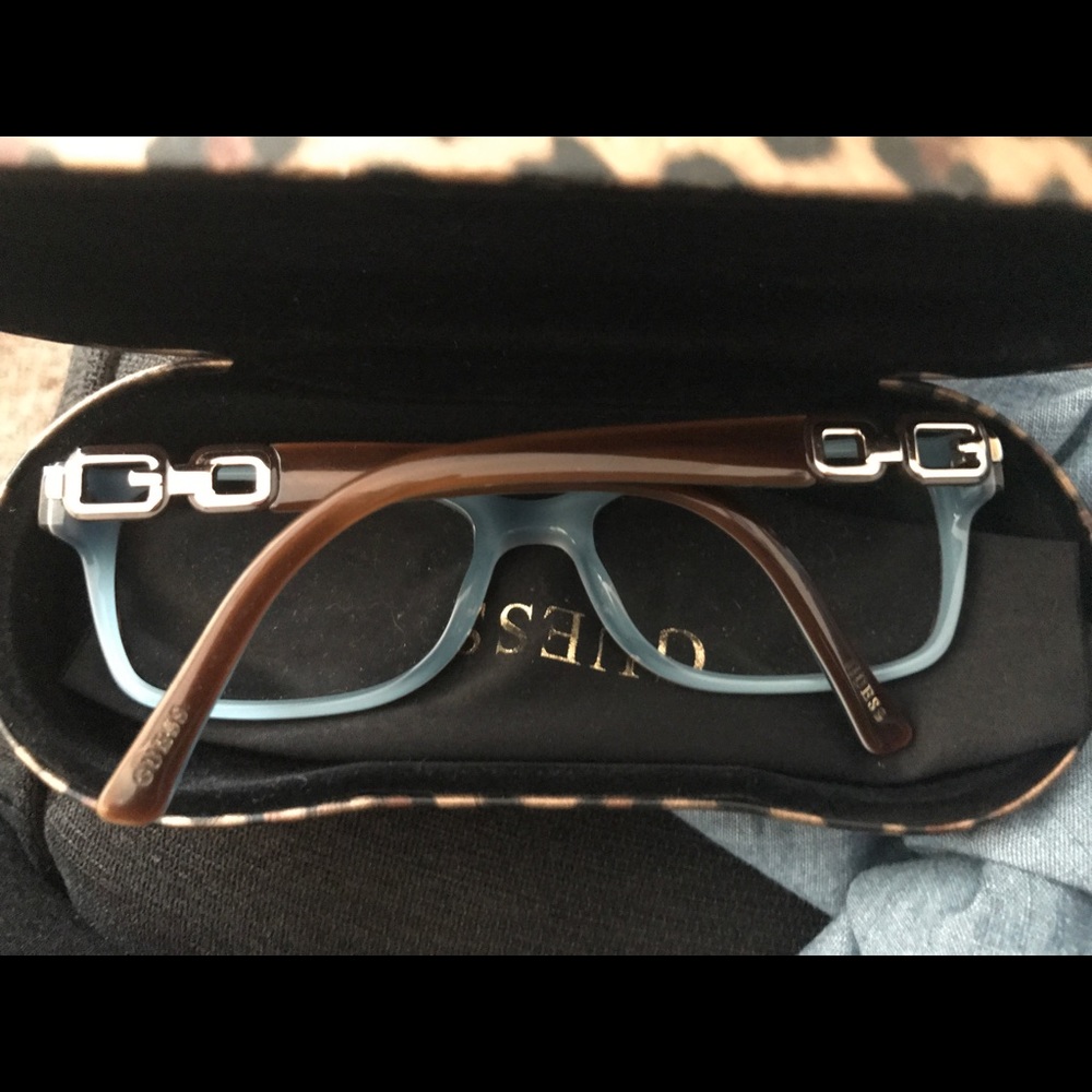 Guess frames