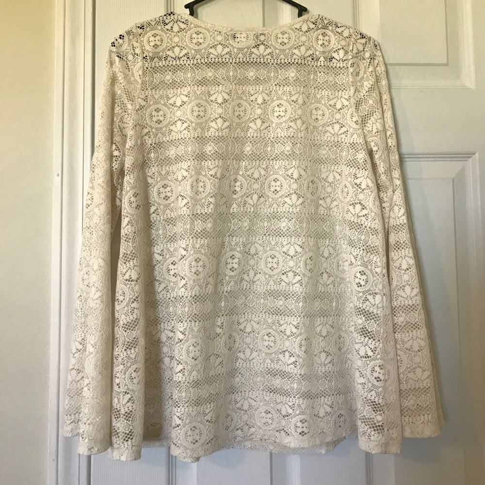 Lace top - Picture 4 of 4