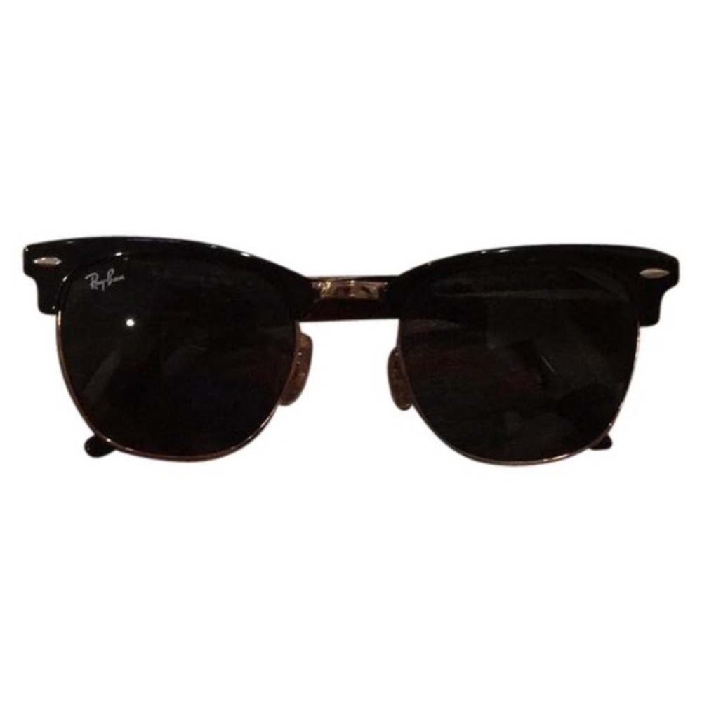 I want a new pair