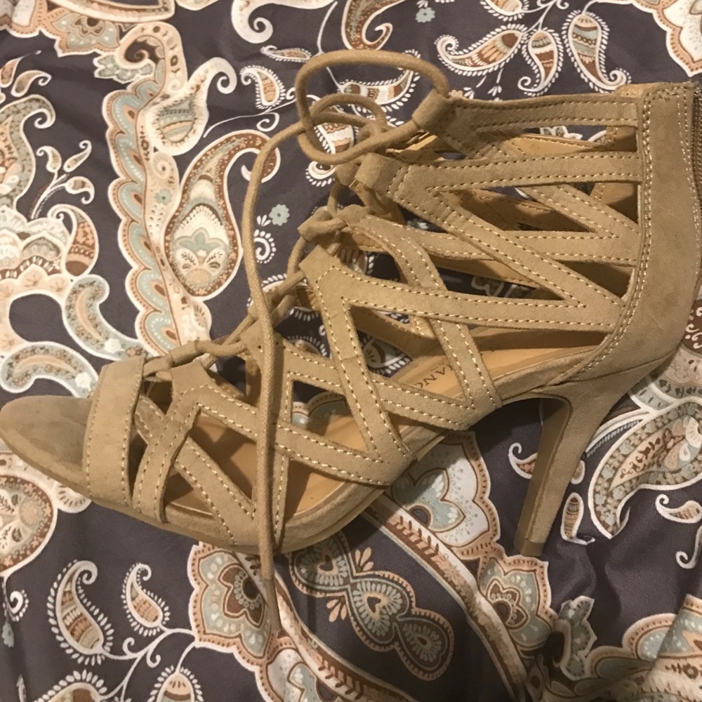 Christian Siriano heels tan