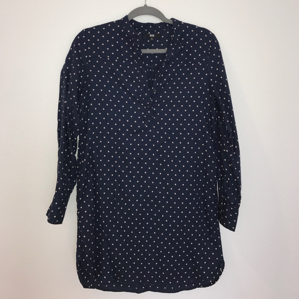 A Uniqlo xsmall blue polka dot tunic.