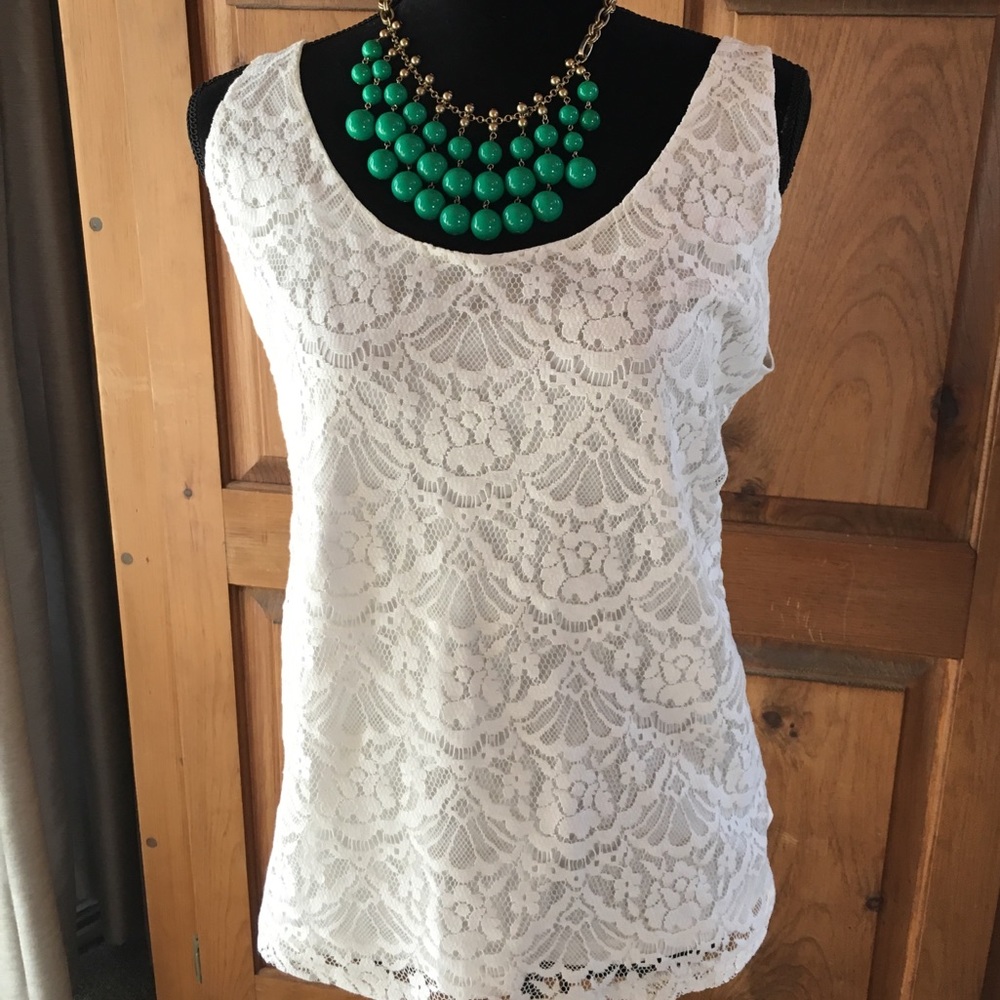Sleeveless Lined LOFT Lace Top