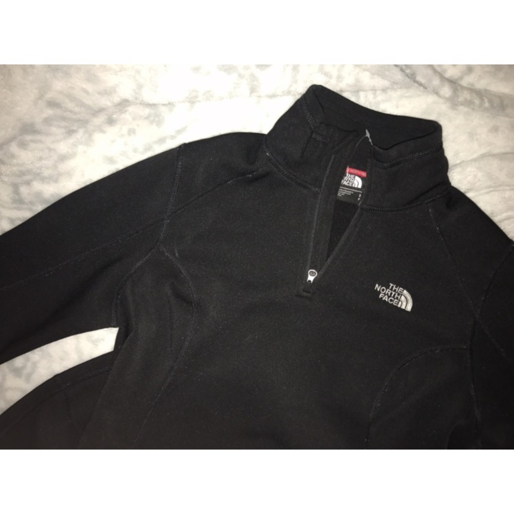 Women's North Face Pull-Over