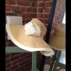 Nine West Sunhat