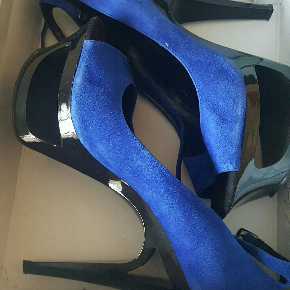 Jessica Simpson Blue/Violet Suede Heel