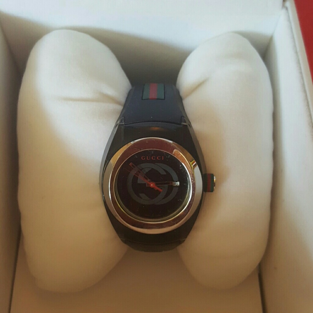 Authentic womens Gucci  watch