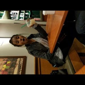 Meet your Posher, Iman