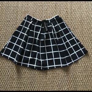 Boohoo boutique skirt size 8
