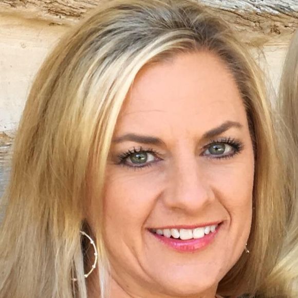 Meet your Posher, Kathy - Picture 1 of 1