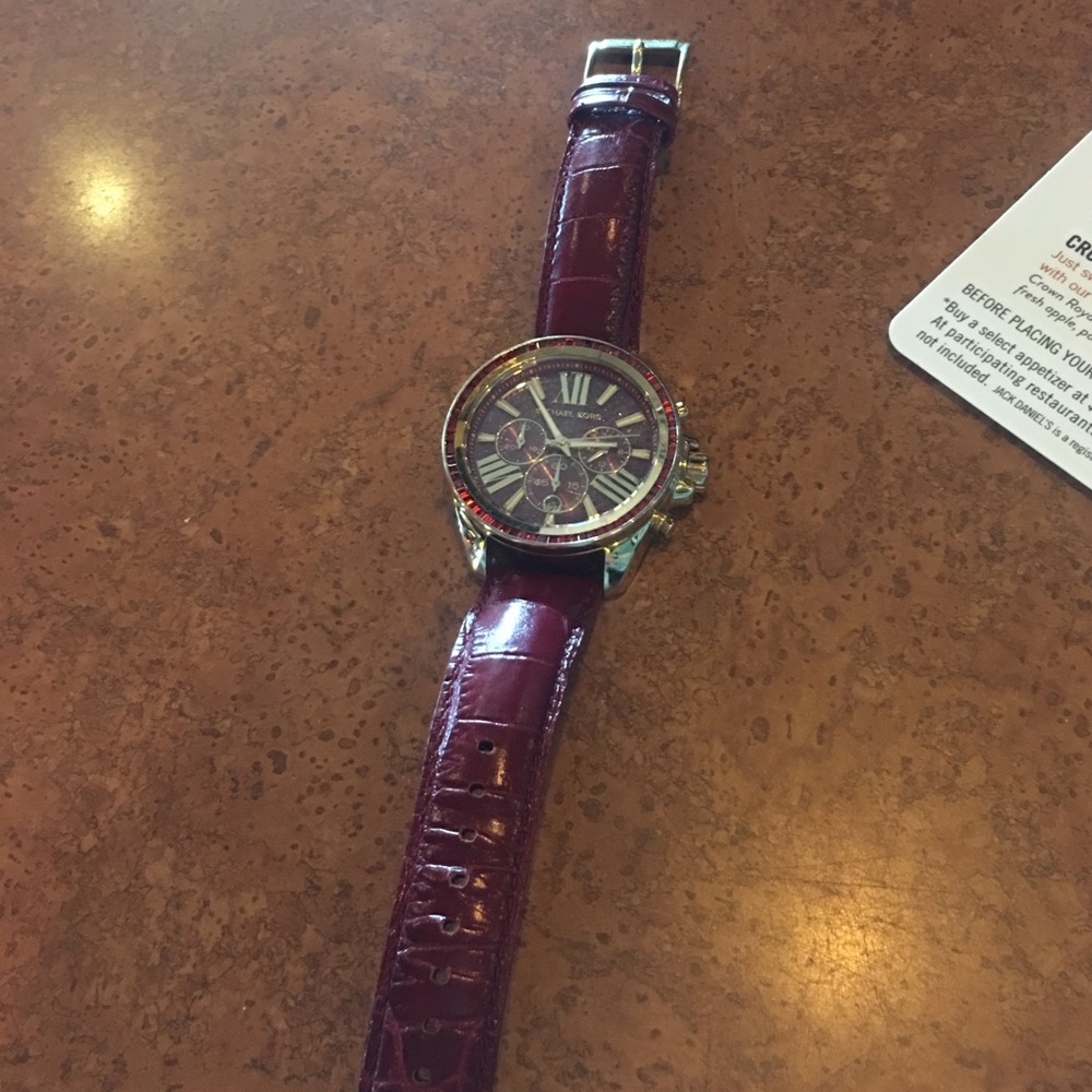 Mk watch
