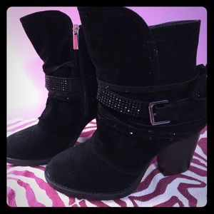 Black wrap boots NWT